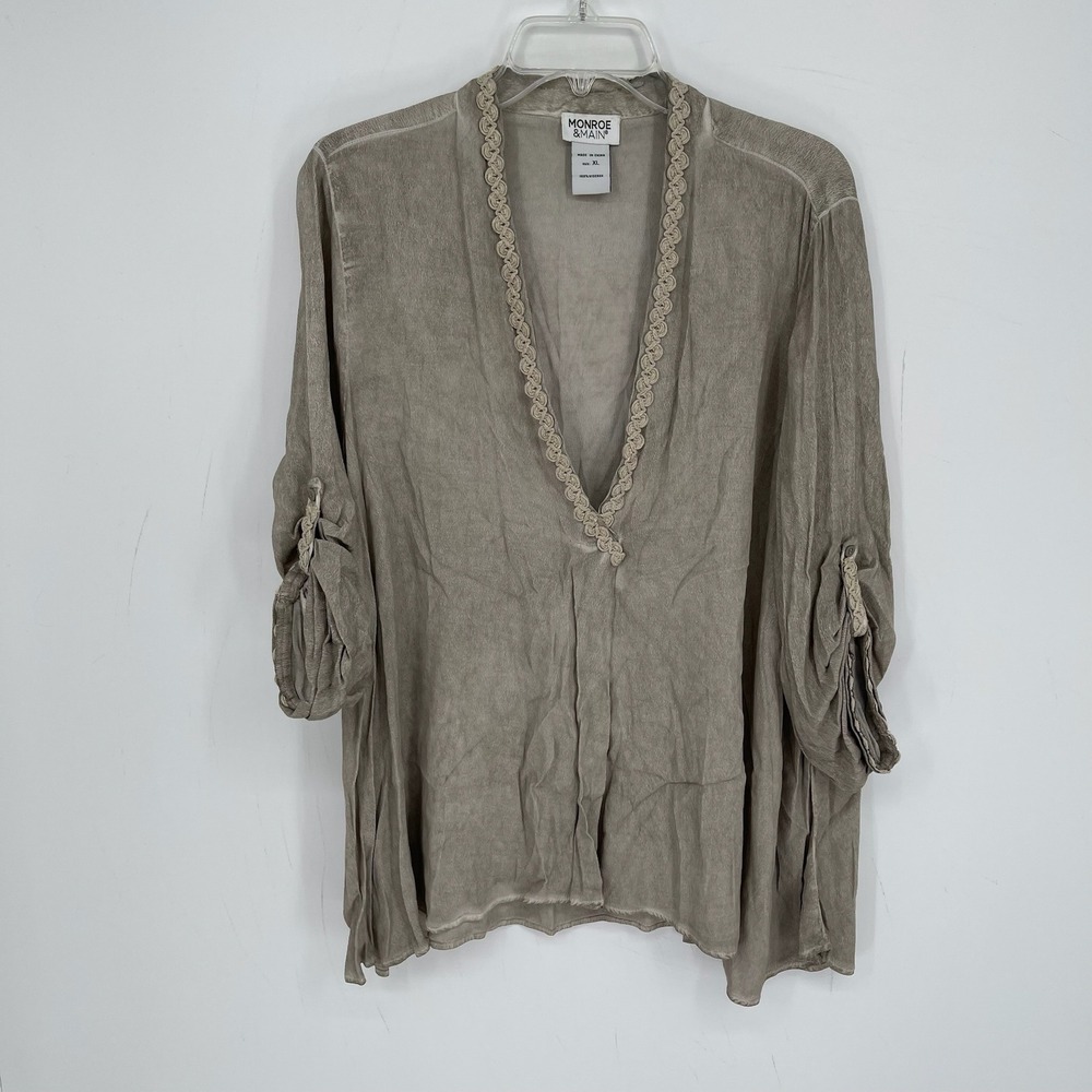 Monroe & Main Women's Taupe Embroidered V-Neck Roll Tab Tunic Top Blouse Size XL